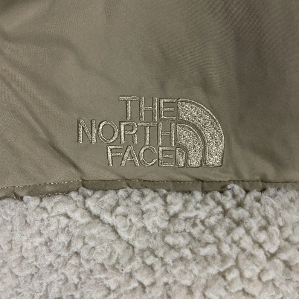 The North Face Nuptse Sherpa Puffer Jacket Size Small Beige Full Zip Deep Pile
